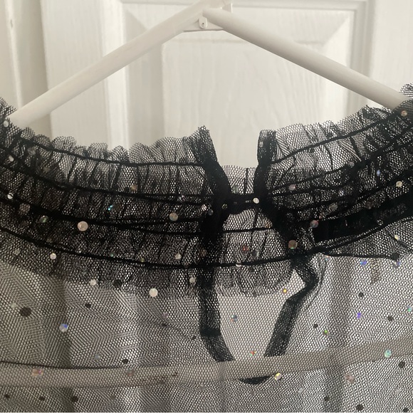 see thru shirt black shirt with silver specks and ruffle sleeves - Picture 2 of 4